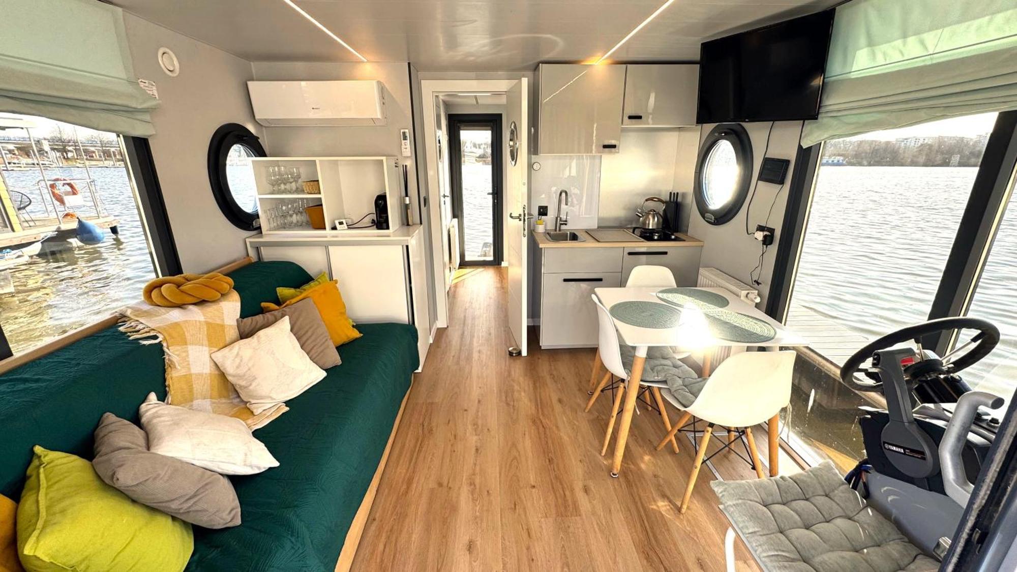 Houseboat Water Boy Apartament Plywajacy Dom Na Wodzie Lodz Apartment Wroclaw Luaran gambar