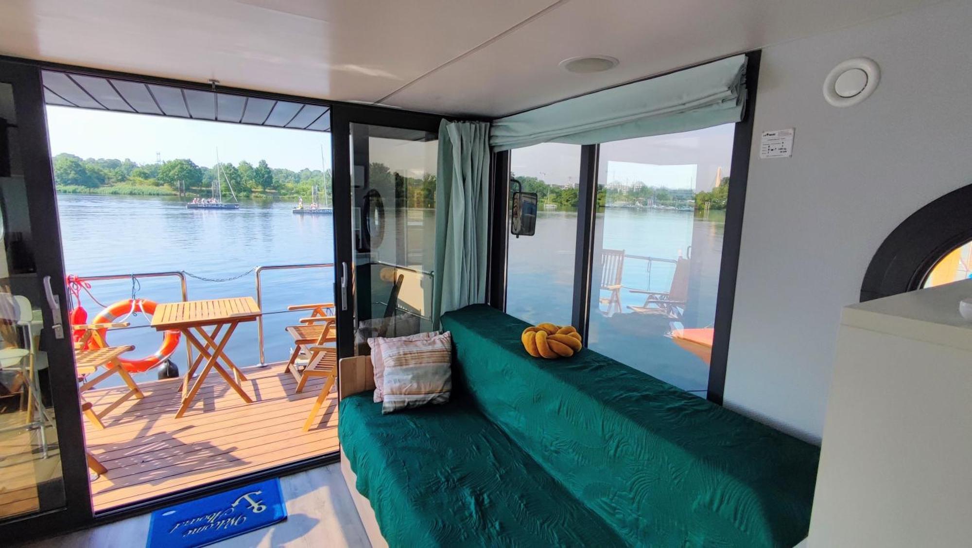 Houseboat Water Boy Apartament Plywajacy Dom Na Wodzie Lodz Apartment Wroclaw Luaran gambar